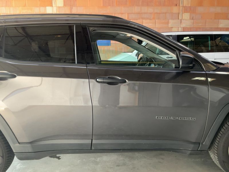 Jeep Compass 1.6 M-Jet Sport FWD 2018 – снимка 10