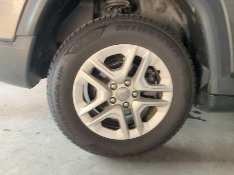 Jeep Compass 1.6 M-Jet Sport FWD 2018 – снимка 9