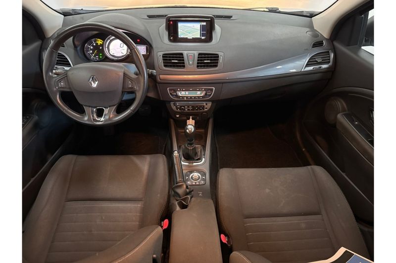 Renault Megane 1.5 dCi Limited 2015 – снимка 6