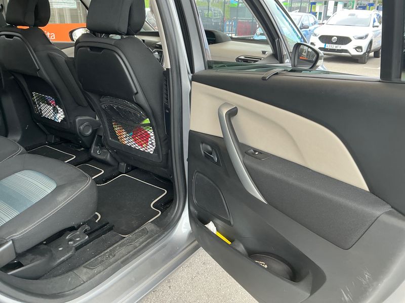 Citroen C4 Grand Spacetourer 1.5 Blue-HDi Rip Curl 2019 – снимка 30