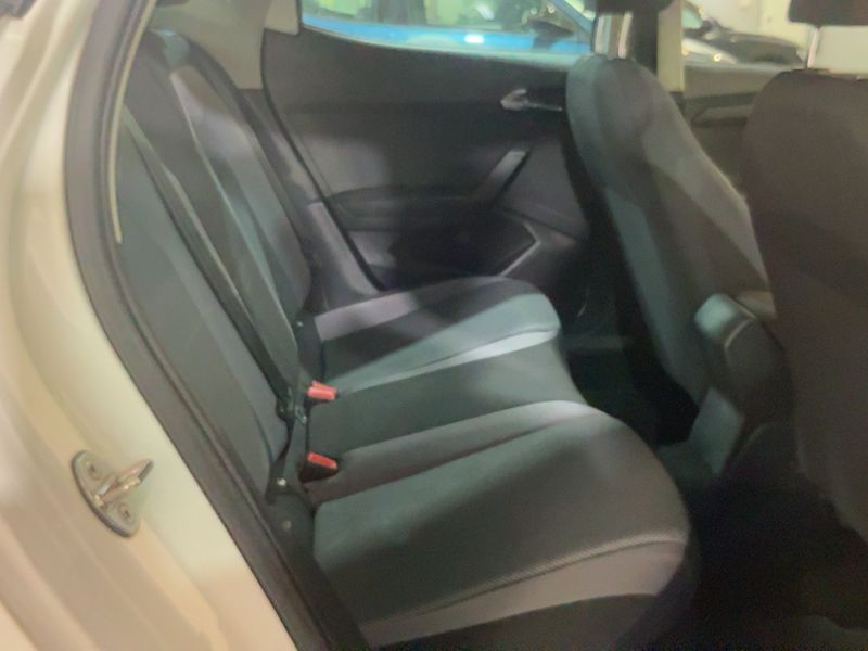 Seat Arona 1.6 TDI Style 2018 – снимка 19