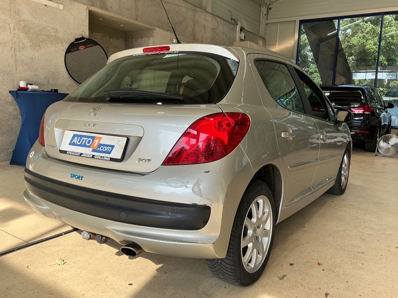 Peugeot 207 1.4 VTi Active 2008 – снимка 2