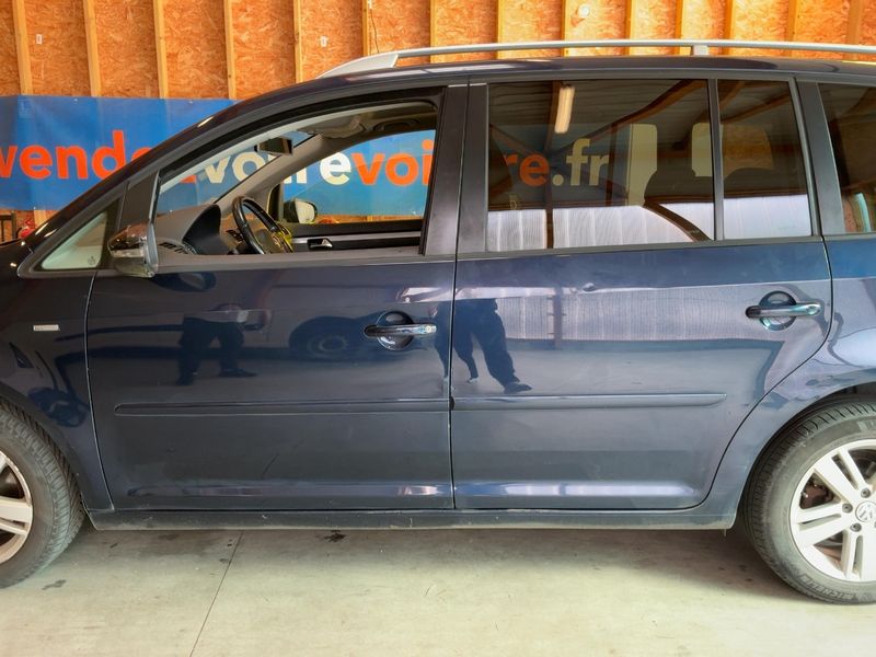 Volkswagen Touran 1.6 TDI Design Edition 2012 – снимка на щета 4