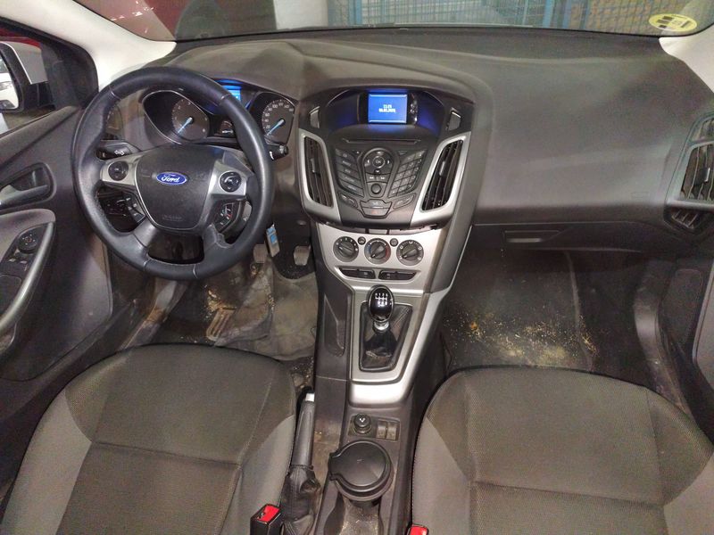 Ford Focus 1.6 TDCi Trend 2011 – снимка 11