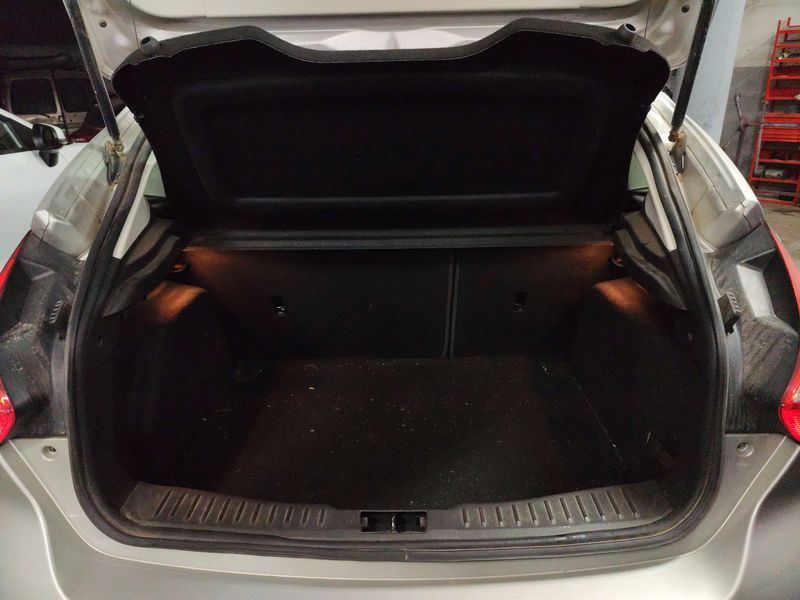 Ford Focus 1.6 TDCi Trend 2011 – снимка 9