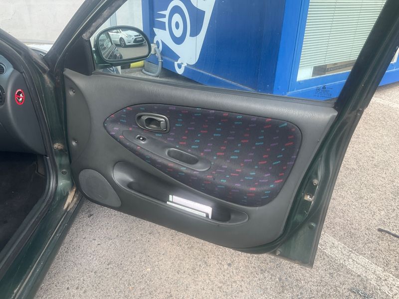 Hyundai Lantra 2.0 GLS 1998 – снимка 10
