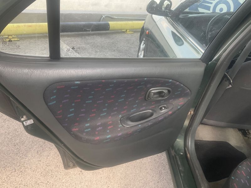 Hyundai Lantra 2.0 GLS 1998 – снимка 13