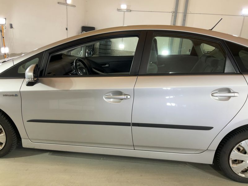 Toyota Prius 1.8 2010 – снимка 4