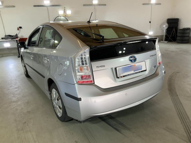 Toyota Prius 1.8 2010 – снимка 6