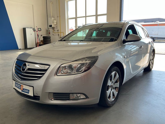 Opel Insignia Sports Tourer 2.0 CDTI Sport 4x4 2010 – снимка 1