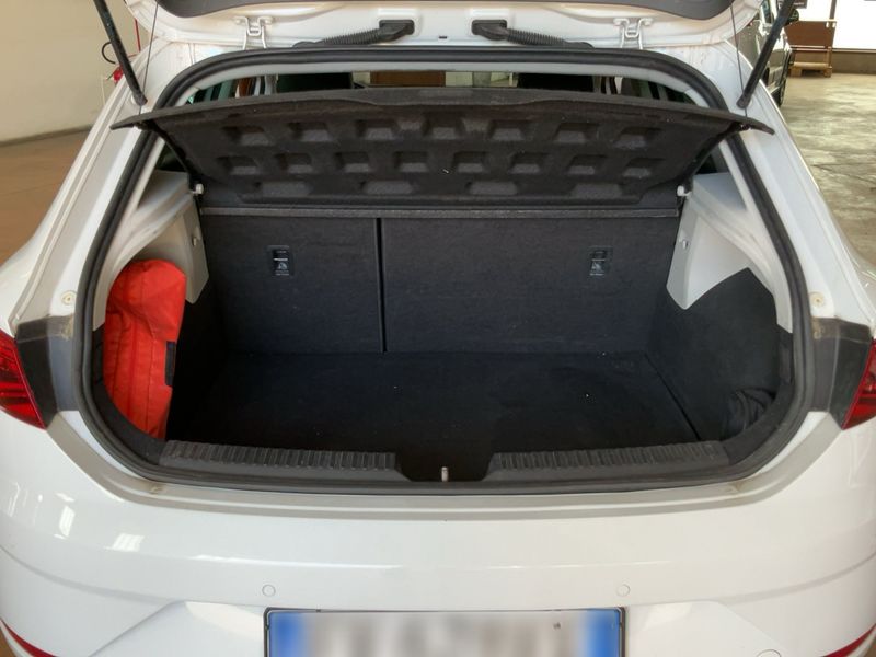 Seat Leon 1.5 TGI Xcellence 2019 – снимка 15