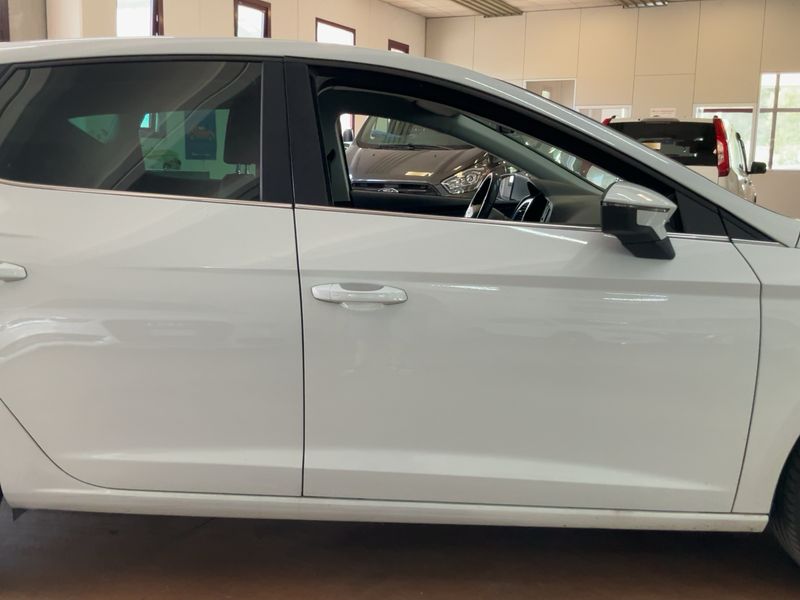 Seat Leon 1.5 TGI Xcellence 2019 – снимка 10