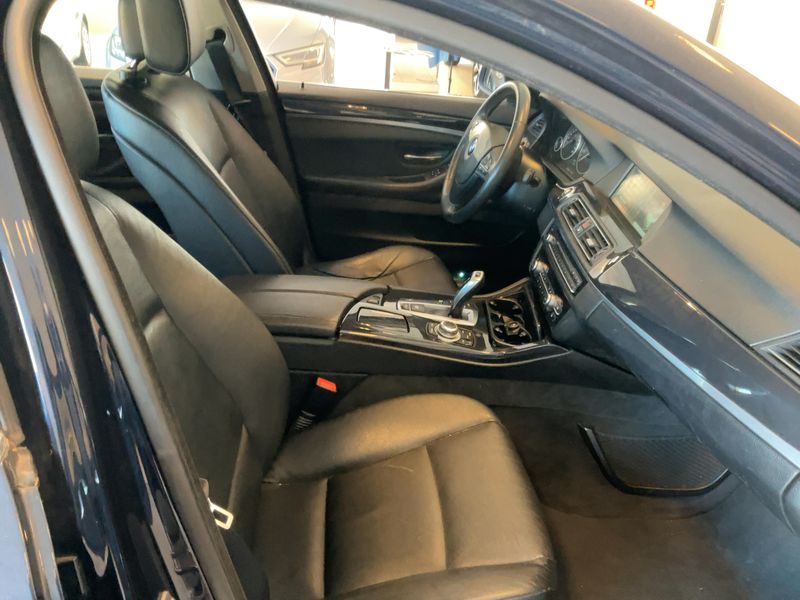 BMW 5er 520i 2012 – снимка 16