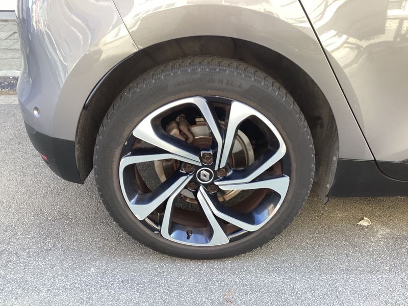 Renault Scenic 1.2 TCe Energy BOSE Edition 2017 – снимка 9