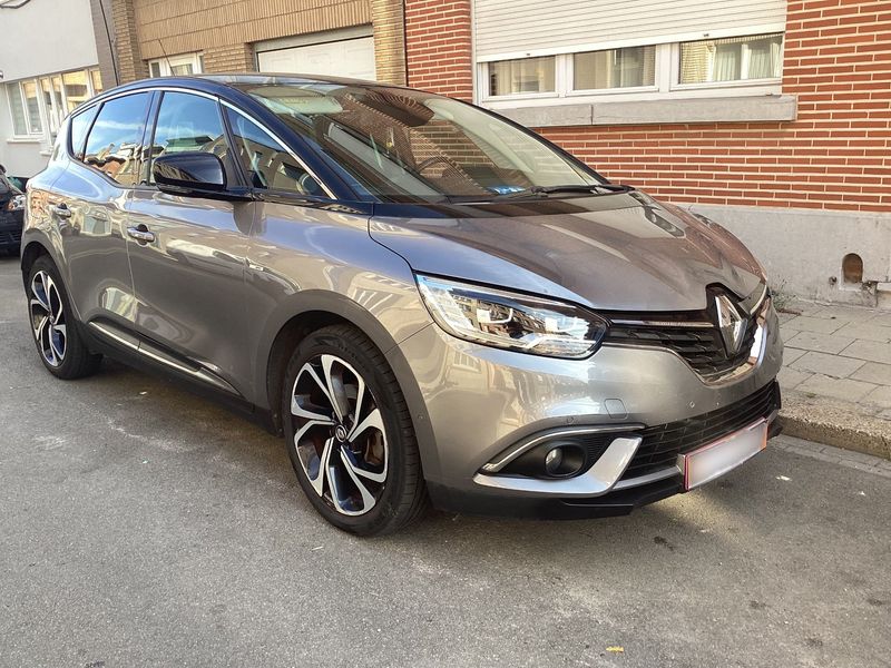 Renault Scenic 1.2 TCe Energy BOSE Edition 2017 – снимка 12