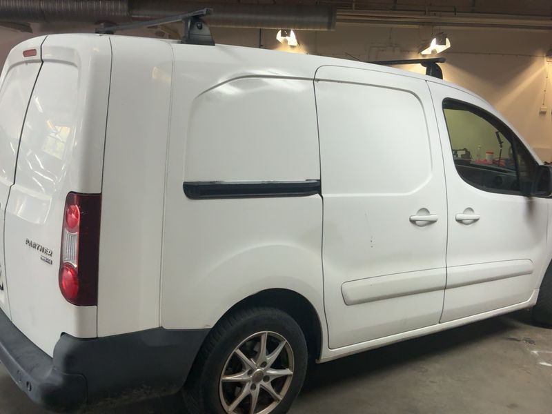 Peugeot Partner 1.6 Blue-HDi L2 Komfort Plus 2015 – снимка на щета