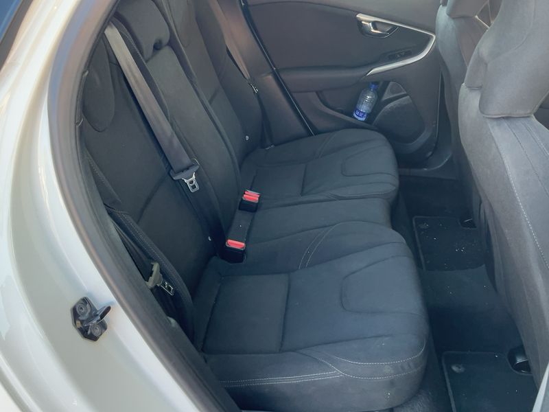 Volvo V40 1.6 D2 2013 – снимка 19
