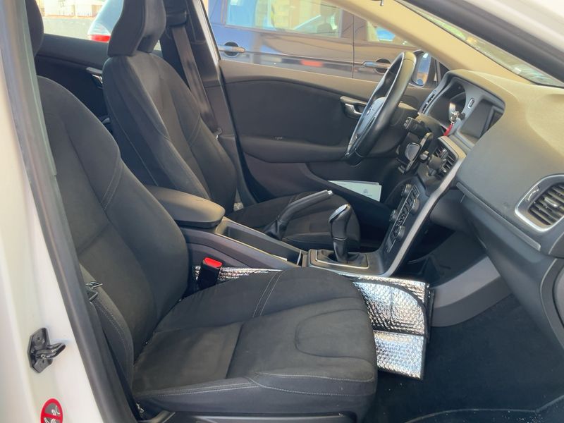 Volvo V40 1.6 D2 2013 – снимка 16