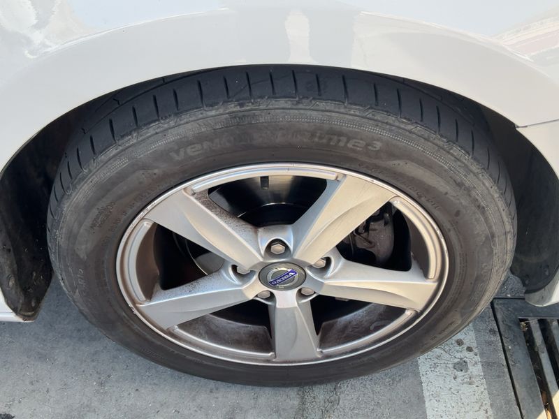 Volvo V40 1.6 D2 2013 – снимка 11