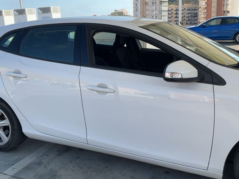 Volvo V40 1.6 D2 2013 – снимка 10