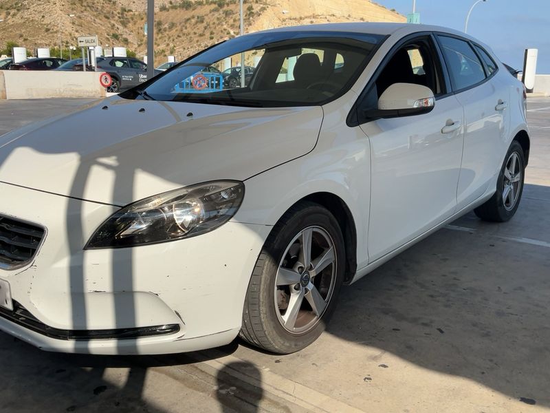 Volvo V40 1.6 D2 2013 – снимка 2