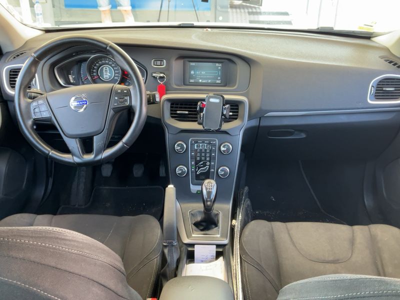 Volvo V40 1.6 D2 2013 – снимка 17