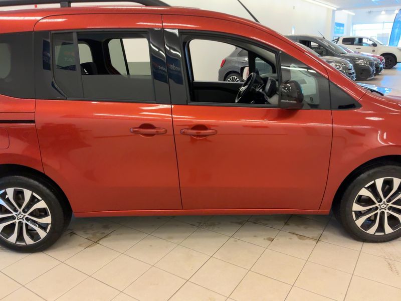 Renault Kangoo 1.3 TCe Techno 2024 – снимка 10