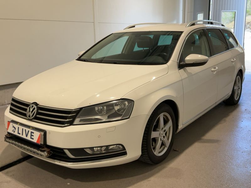 Volkswagen Passat 2.0 TDI Comfortline 4Motion BlueMotion Tech 2014 – снимка 1