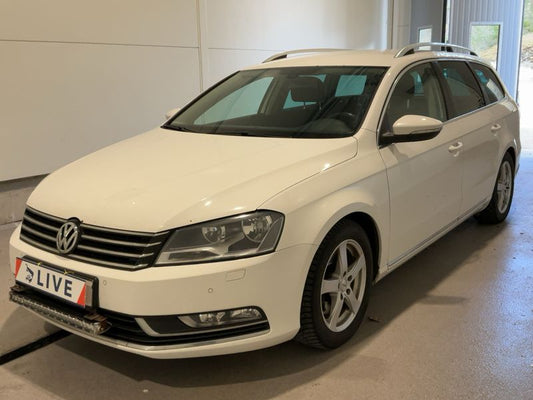 Volkswagen Passat 2.0 TDI Comfortline 4Motion BlueMotion Tech 2014 – снимка 1