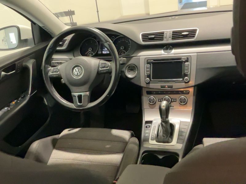 Volkswagen Passat 2.0 TDI Comfortline 4Motion BlueMotion Tech 2014 – снимка 18