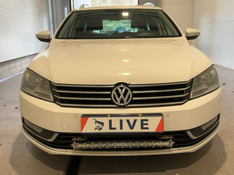 Volkswagen Passat 2.0 TDI Comfortline 4Motion BlueMotion Tech 2014 – снимка 14
