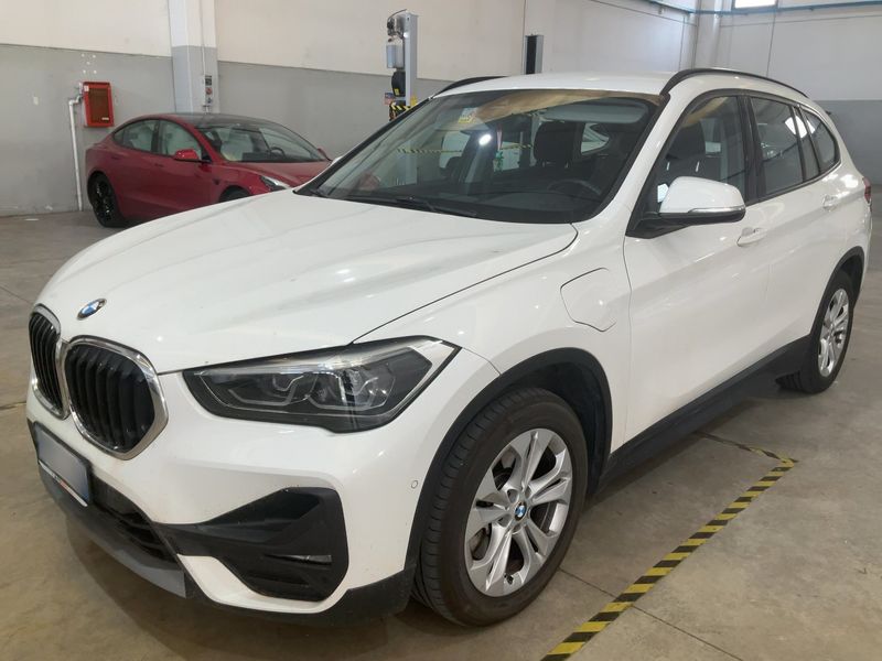 BMW X1 xDrive 25e Advantage 2020 – снимка 1