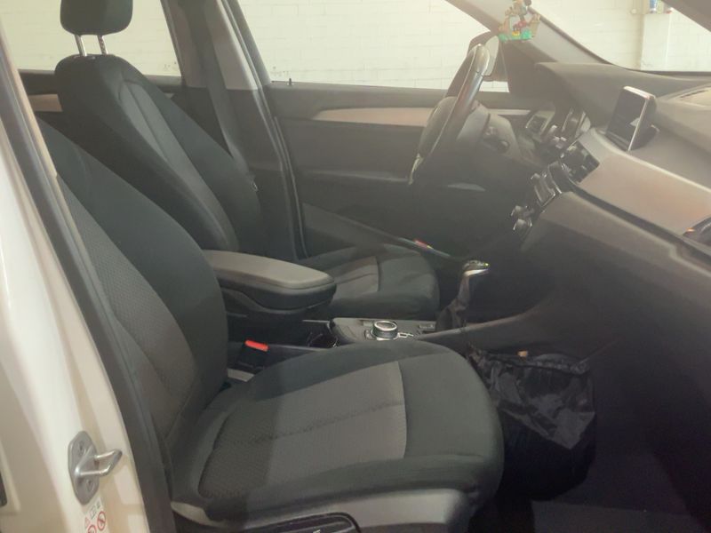 BMW X1 xDrive 25e Advantage 2020 – снимка 16