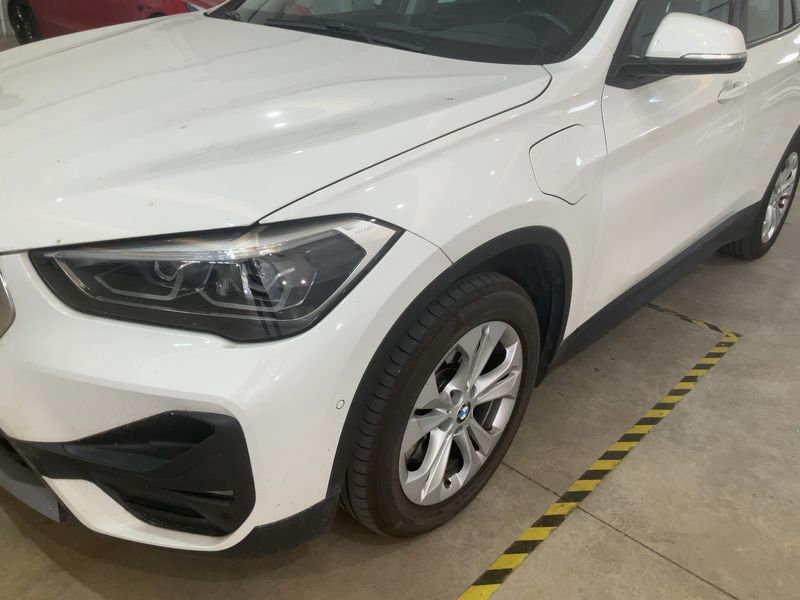 BMW X1 xDrive 25e Advantage 2020 – снимка 2