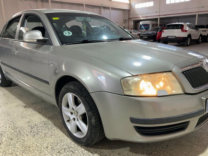 Skoda Superb 1.9 TDI Collection 2007 – снимка 12
