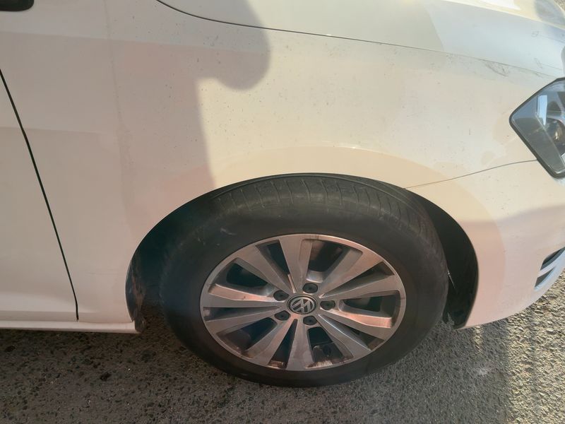 Volkswagen Golf VII 1.6 TDI Special Edition BlueMotion Tech 2016 – снимка 11