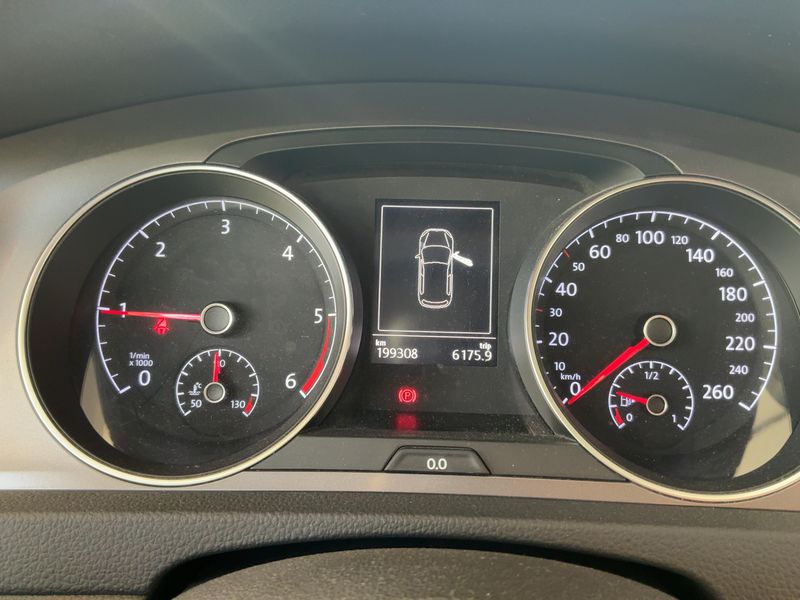 Volkswagen Golf VII 1.6 TDI Special Edition BlueMotion Tech 2016 – снимка 18