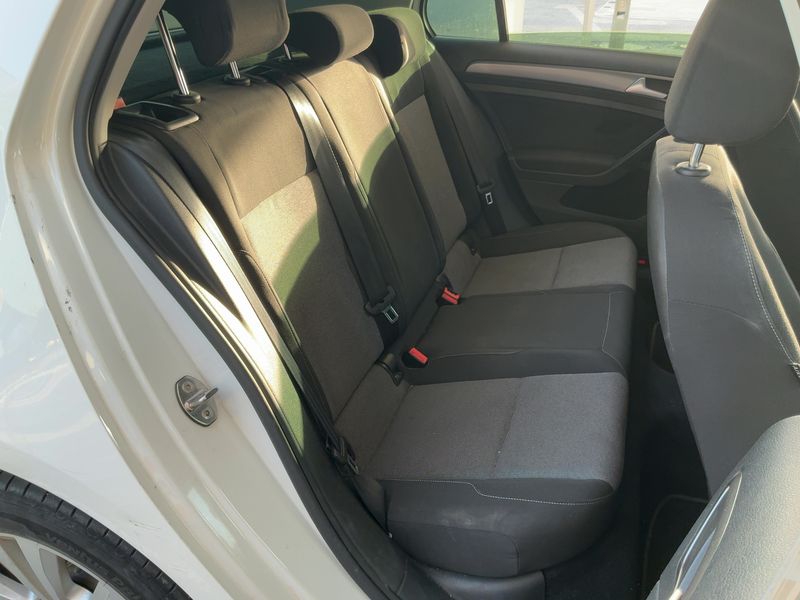Volkswagen Golf VII 1.6 TDI Special Edition BlueMotion Tech 2016 – снимка 19