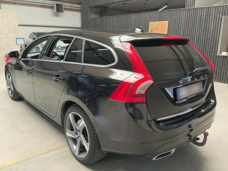 Volvo V60 2.4 T6 Plug-in Hybrid Summum AWD 2015 – снимка 6