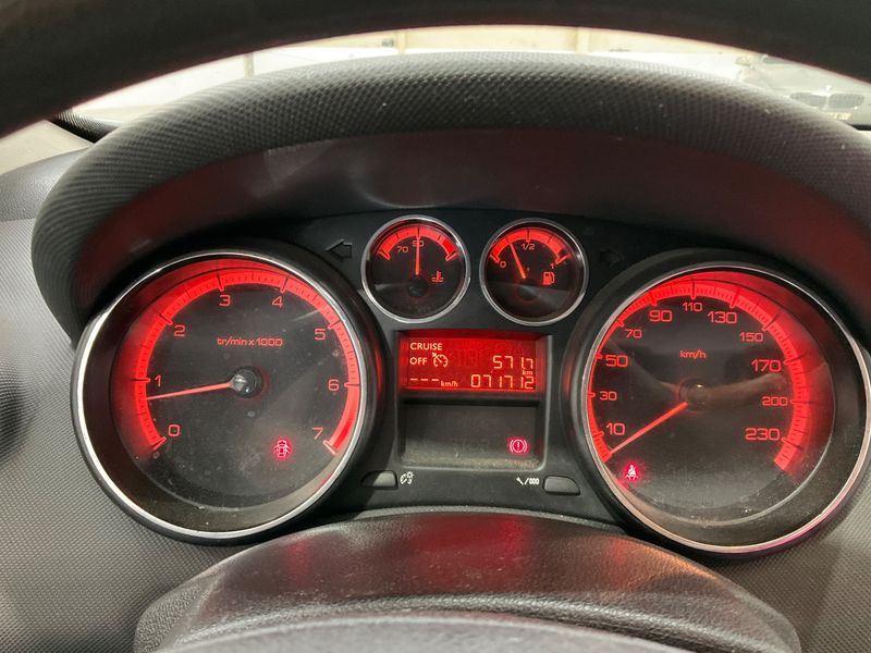 Peugeot 308 1.4 VTi Access 2012 – снимка 4
