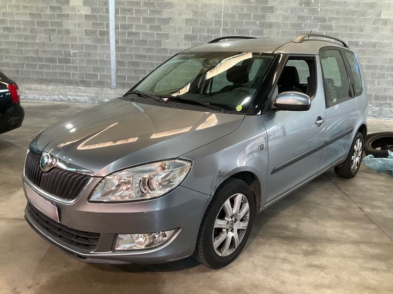 Skoda Roomster 1.2 TSI Style 2011 – снимка 1