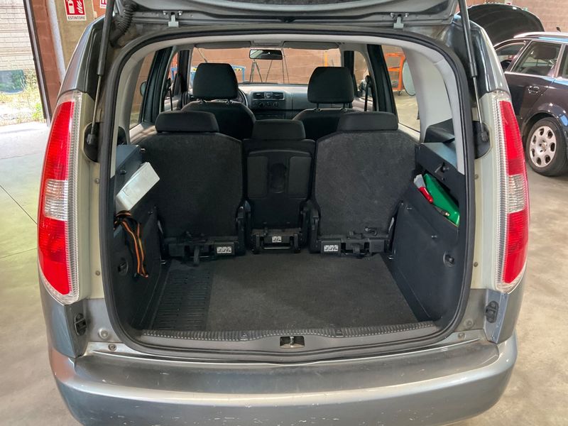 Skoda Roomster 1.2 TSI Style 2011 – снимка 16