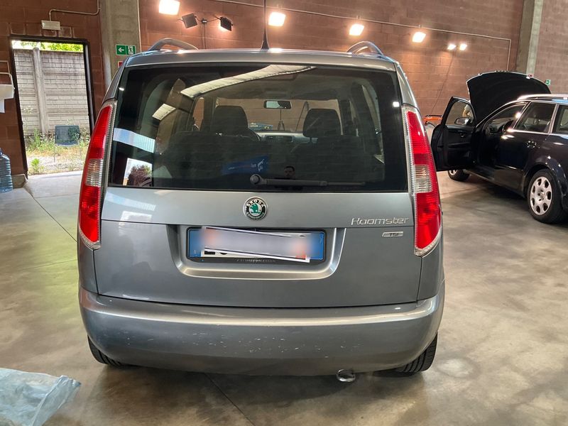 Skoda Roomster 1.2 TSI Style 2011 – снимка 7