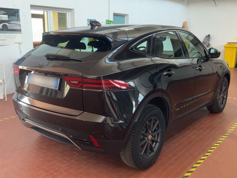 Jaguar E-Pace D165 Mild-Hybrid AWD 2022 – снимка 8