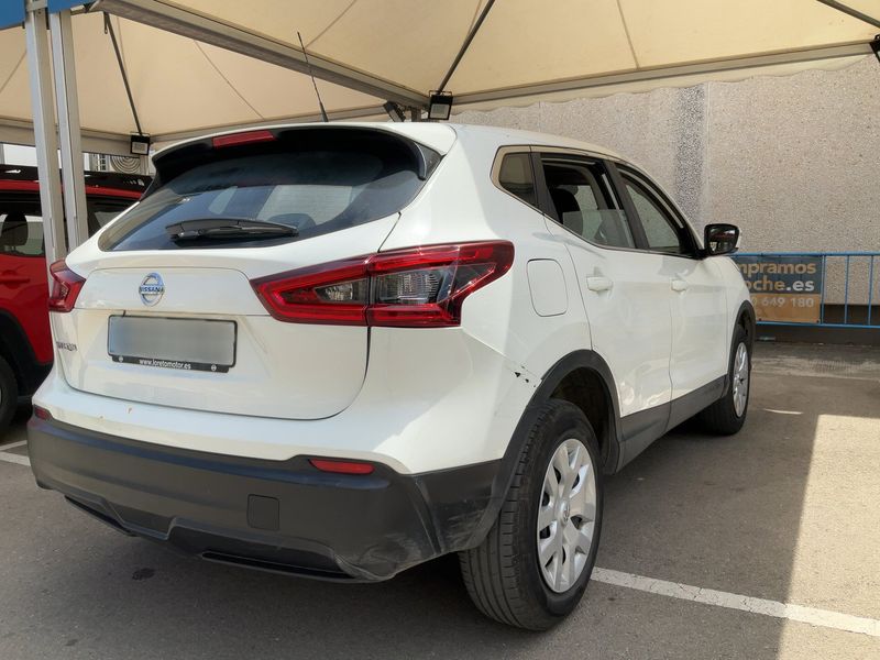 Nissan Qashqai 1.3 DIG-T Acenta 2018 – снимка 8