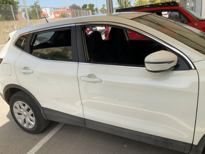 Nissan Qashqai 1.3 DIG-T Acenta 2018 – снимка 10