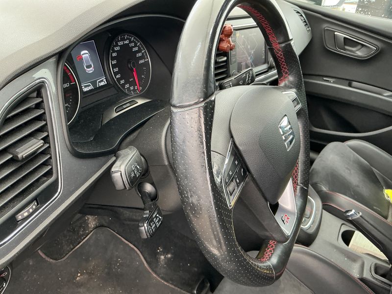 Seat Leon 1.4 TSI ACT FR 2015 – снимка 25