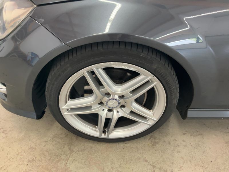 Mercedes-Benz C-Klasse C 250 CGI BlueEfficiency 2013 – снимка 3