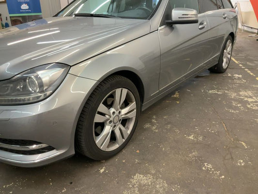 Mercedes-Benz C-Klasse C 250 CDI T 4Matic BlueEfficiency Avantgarde 2013 – снимка 2