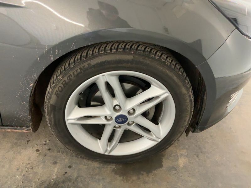 Ford Focus 1.0 EcoBoost Cool&Connect 2018 – снимка 11